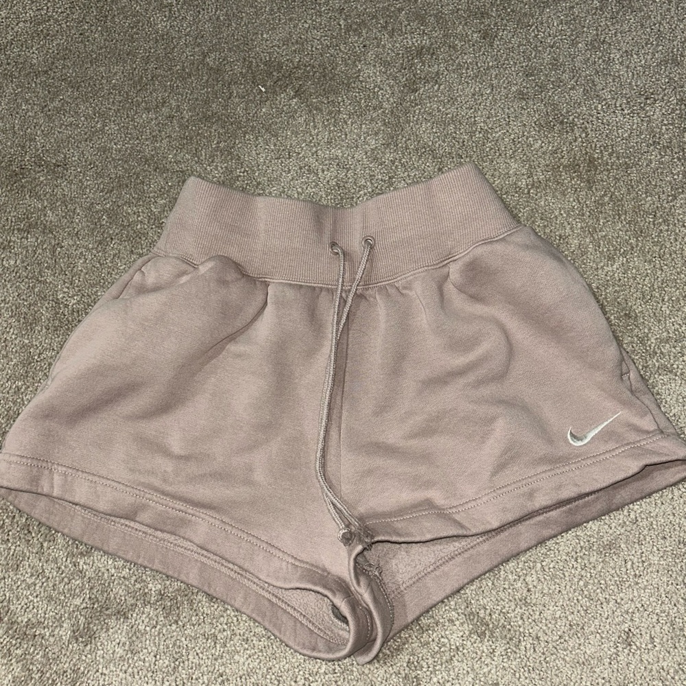 nike sweatshorts!!